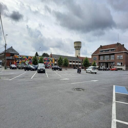 Photo de la place de Basècles